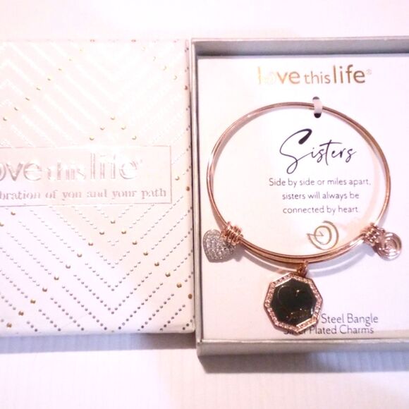 Love This Life Sisters Bangle Charm Bracelet NIB - Picture 2 of 4